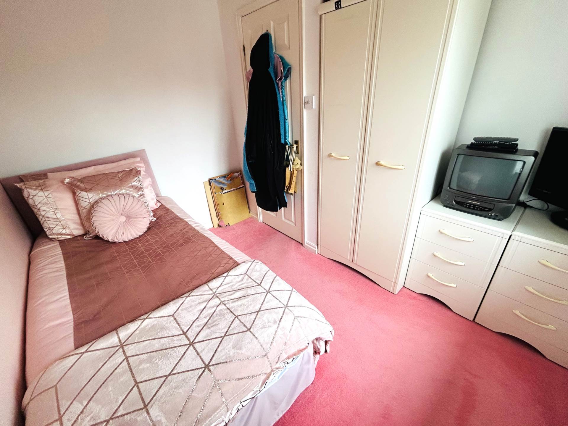 6 Alligin Close, Chadderton, OL9 0LZ, Image 23