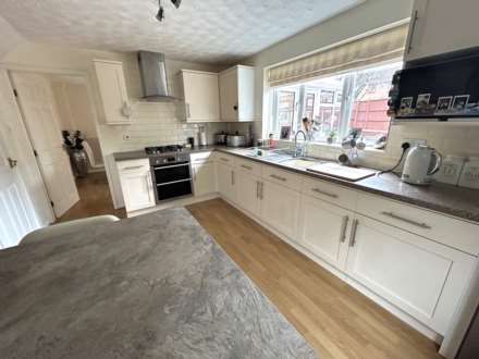 6 Alligin Close, Chadderton, OL9 0LZ, Image 10