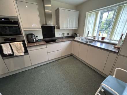 3 Brandwood, Oldham, OL1 2TP, Image 11