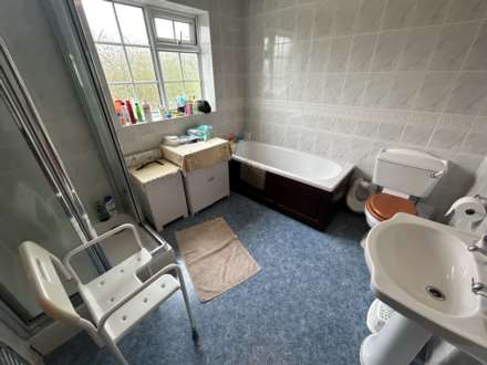 3 Brandwood, Oldham, OL1 2TP, Image 25