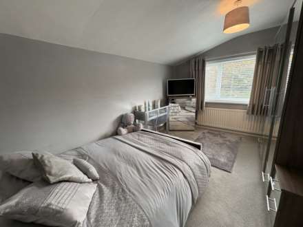 6 Cathedral Road, Chadderton, Image 22
