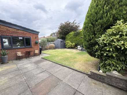 6 Cathedral Road, Chadderton, Image 29