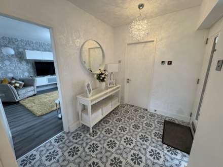 6 Cathedral Road, Chadderton, Image 7
