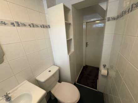 104 Broadway, Chadderton, Oldham, OL9 0AA, Image 12