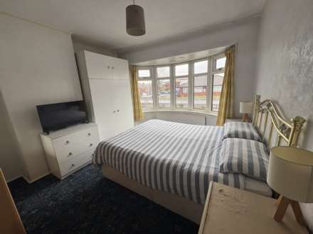 104 Broadway, Chadderton, Oldham, OL9 0AA, Image 14