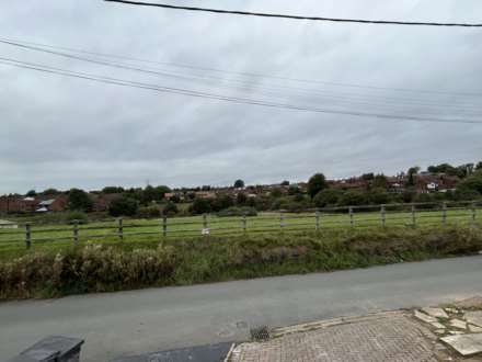 47 Ferney Field Road, Oldham, OL9 0LU, Image 4