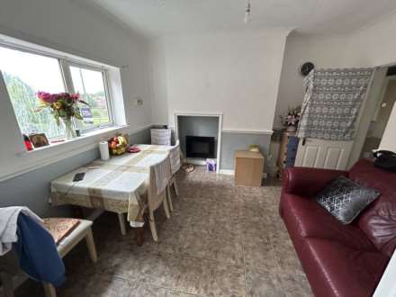 47 Ferney Field Road, Oldham, OL9 0LU, Image 6