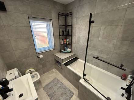 870 Middleton Road, Chadderton, OL9 0PB, Image 19