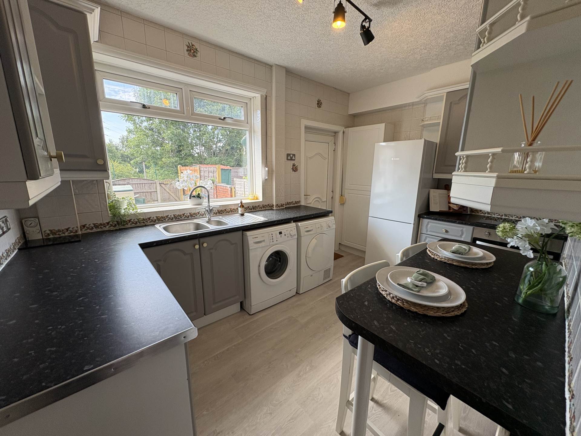 859 Middleton Road, Chadderton, Image 8
