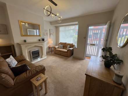 859 Middleton Road, Chadderton, Image 6