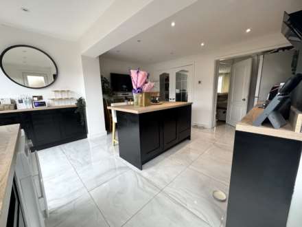 60 Rydal Avenue, Chadderton, OL9 0QU, Image 3
