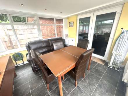 36 Laurel Avenue, Chadderton, OL9 0NJ, Image 3