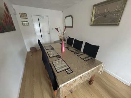Matthew Close, Oldham, Image 11