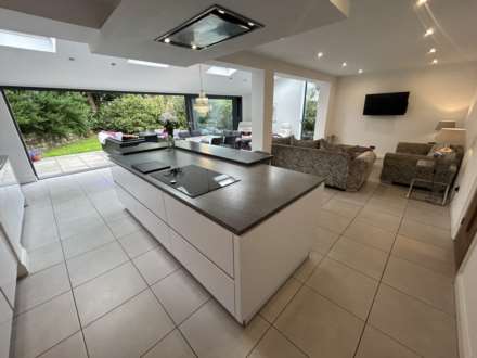 6 Packwood Chase, Chadderton, Oldham, OL9 0PG, Image 3