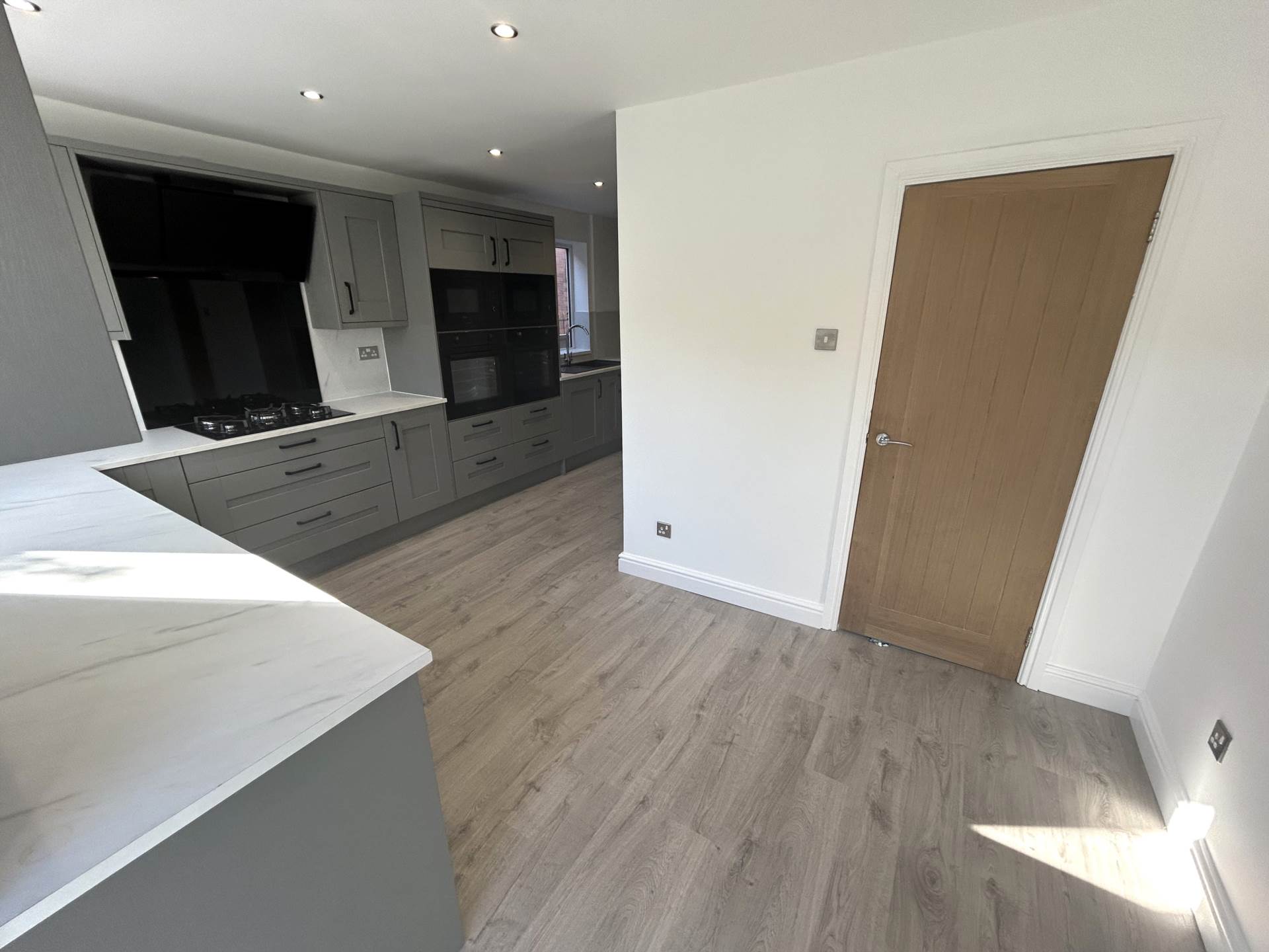 237 Broadway, Chadderton, OL9 8RR, Image 11
