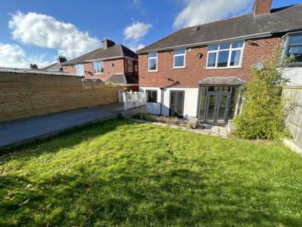 237 Broadway, Chadderton, OL9 8RR, Image 2