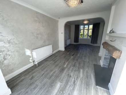 237 Broadway, Chadderton, OL9 8RR, Image 4