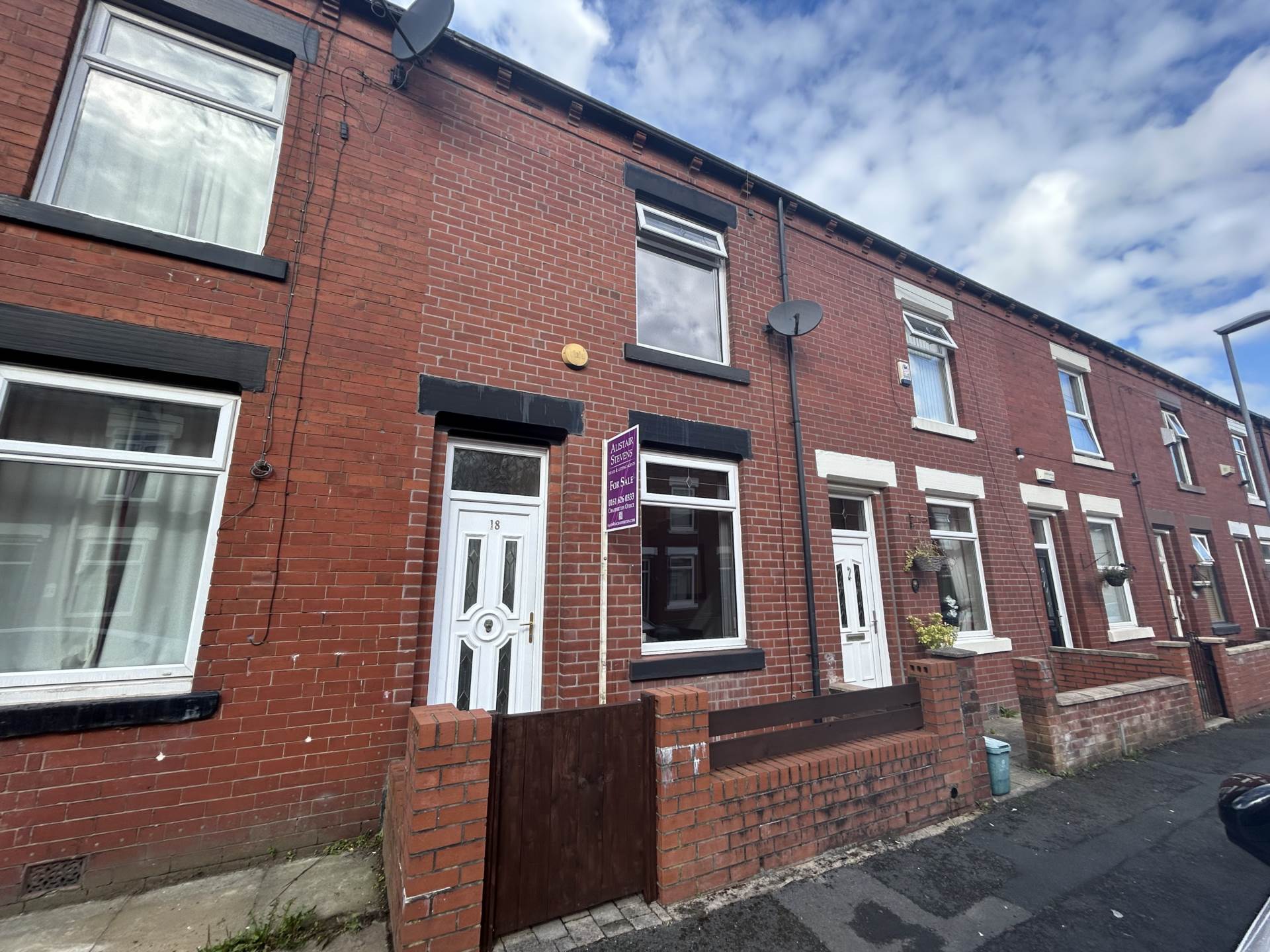 18 Bredbury Street, Chadderton, OL9 8QW, Image 1