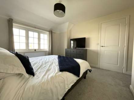 3 Rupert Court, Oldham, OL9 9FT, Image 10