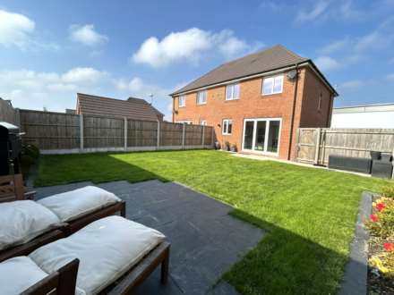 3 Rupert Court, Oldham, OL9 9FT, Image 18