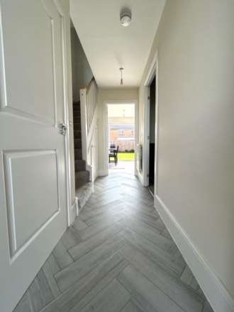 3 Rupert Court, Oldham, OL9 9FT, Image 5