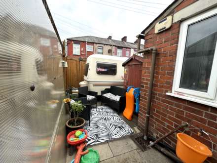 1 Vine Street, Chadderton, OL9 7PA, Image 17