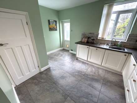 75 Chadderton Park Road, Oldham, OL9 0PQ, Image 8