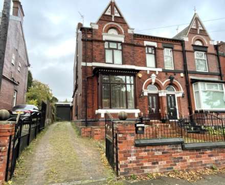 5 Bedroom Semi-Detached, 148 Henrietta Street, Ashton Under-Lyne,OL6 8PH