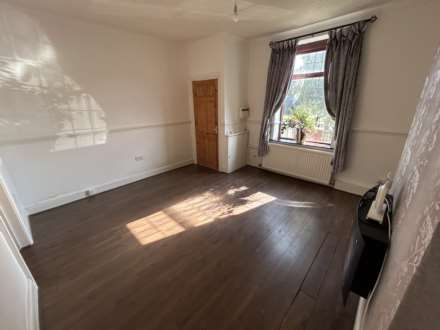 445 Foxdenton Lane, Chadderton, OL9 9QS, Image 1
