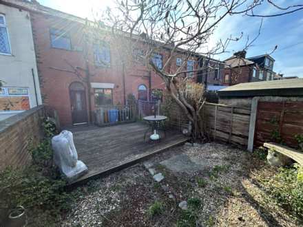 445 Foxdenton Lane, Chadderton, OL9 9QS, Image 17
