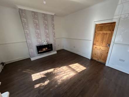 445 Foxdenton Lane, Chadderton, OL9 9QS, Image 2