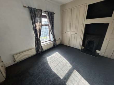 445 Foxdenton Lane, Chadderton, OL9 9QS, Image 9