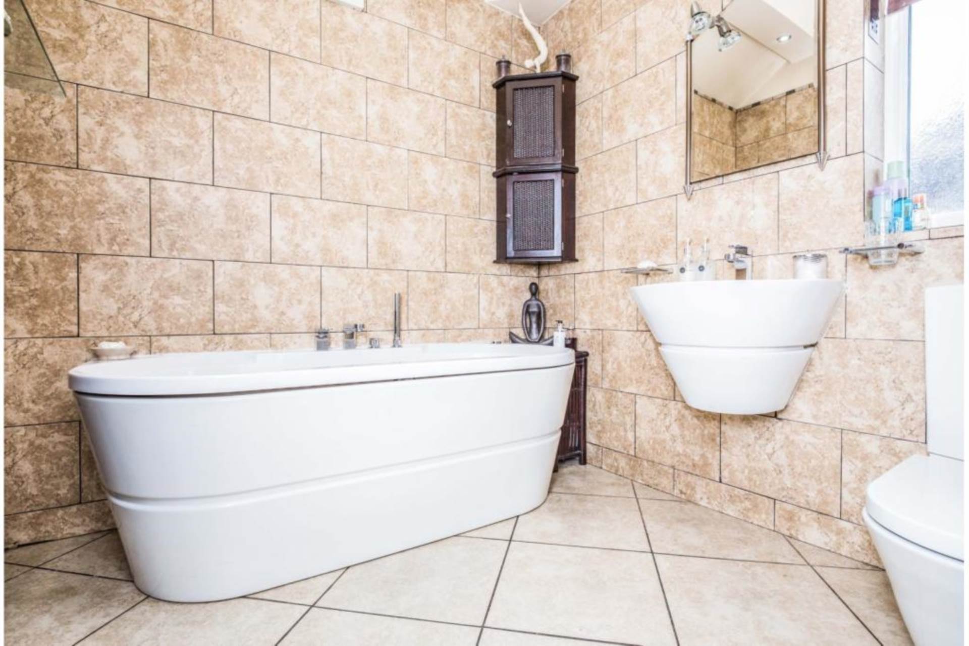 25 Northfield Road, Manchester, M40 3SZ, Image 13