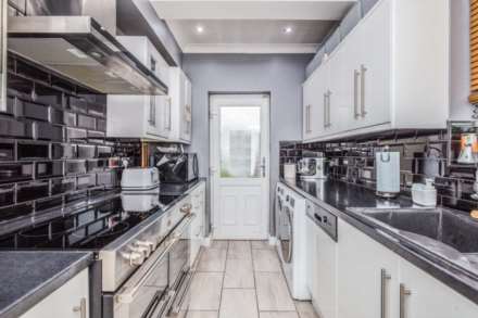 25 Northfield Road, Manchester, M40 3SZ, Image 4