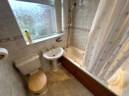 2 Oriel Close, Oldham, OL9 8RL, Image 18