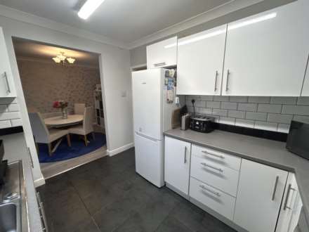 6 Taunton Road, Chadderton, OL9 0BE, Image 12