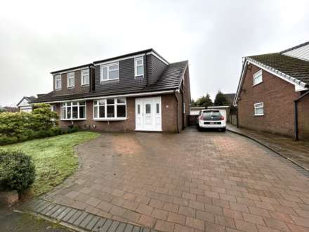 6 Taunton Road, Chadderton, OL9 0BE, Image 5