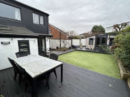 83 Cathedral Road, Oldham, Image 2