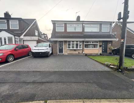 59 Rydal Avenue, Chadderton, OL9 0RB, Image 1