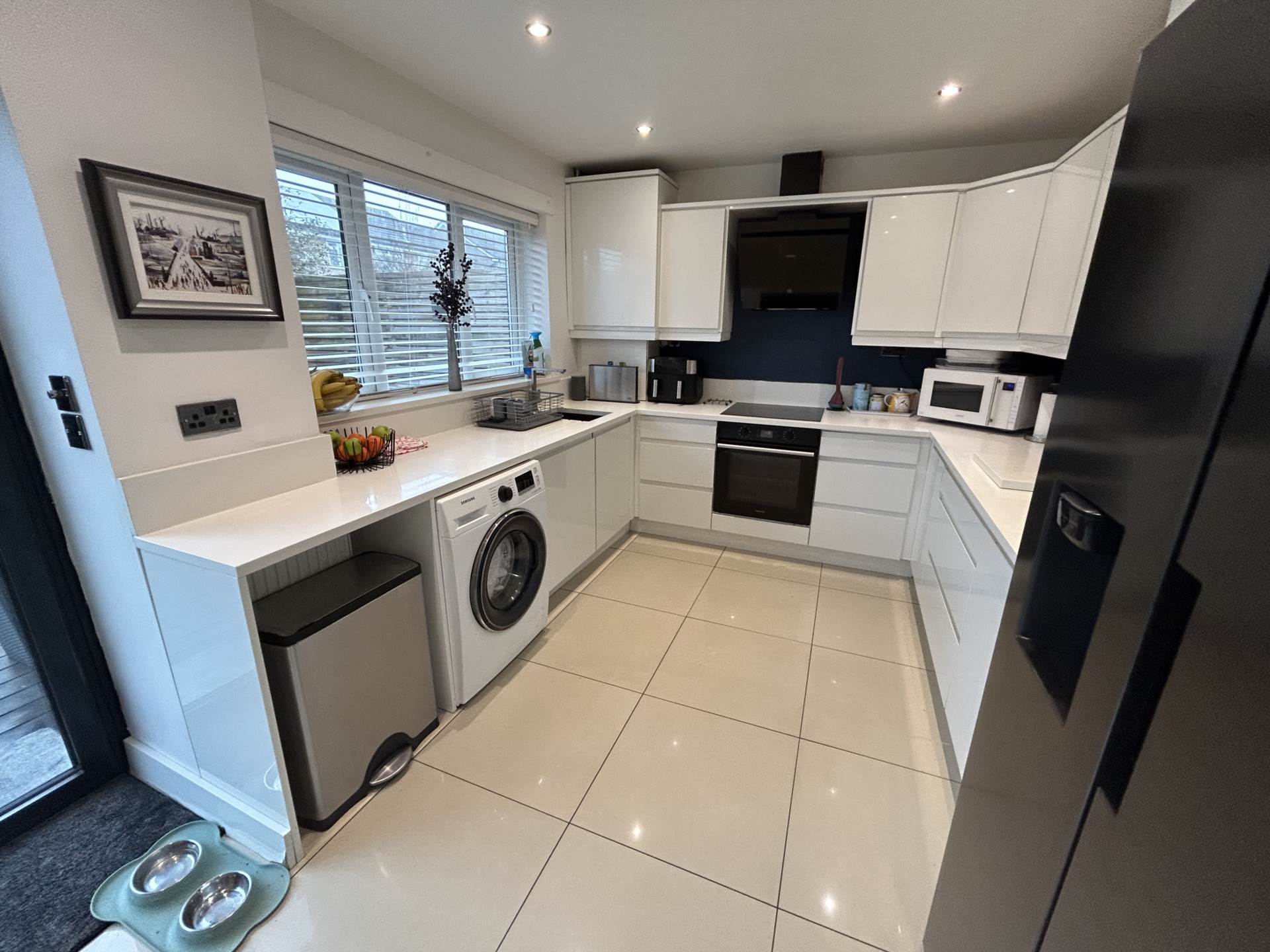 81 Hereford Way, Manchester, M24 2NN, Image 9
