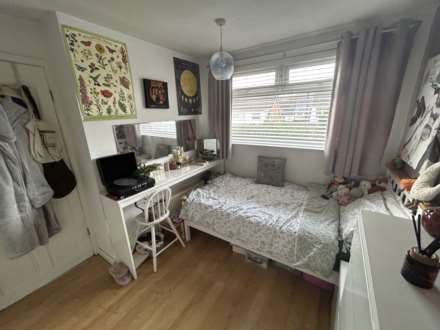 81 Hereford Way, Manchester, M24 2NN, Image 19