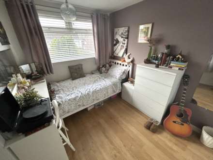 81 Hereford Way, Manchester, M24 2NN, Image 20