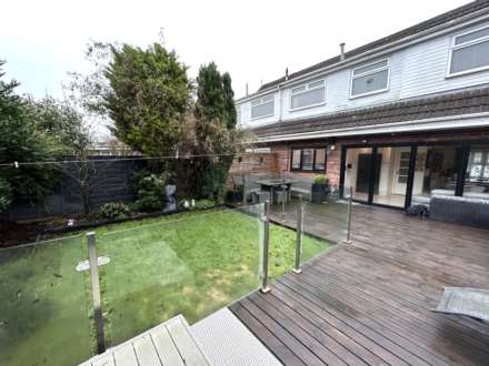 81 Hereford Way, Manchester, M24 2NN, Image 25