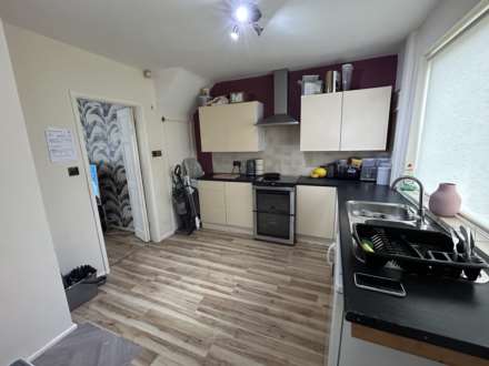 6 Palm Grove, Chadderton, OL9 0DU, Image 3