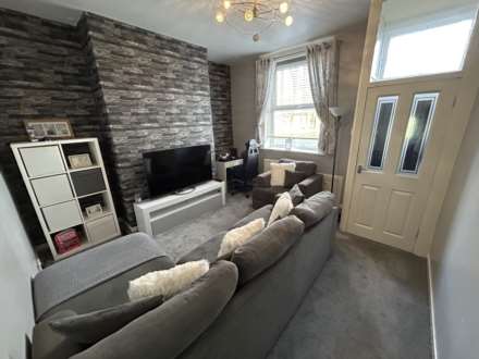 33 Andrew Street, Oldham, OL9 0JT, Image 5