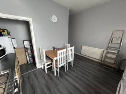 33 Andrew Street, Oldham, OL9 0JT, Image 8