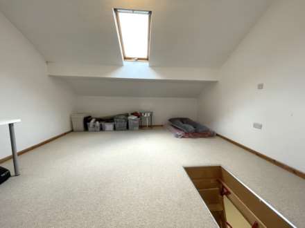 1068 Middleton Road, Chadderton, OL9 9RN, Image 17
