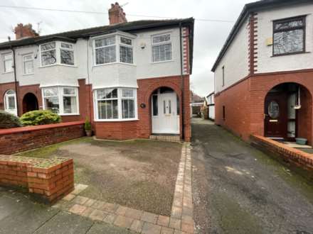 3 Bedroom End Terrace, 16 Smallshaw Lane, Ashton Under Lyne, OL6 8PN