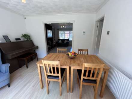 Riverside, Oldham, Image 10