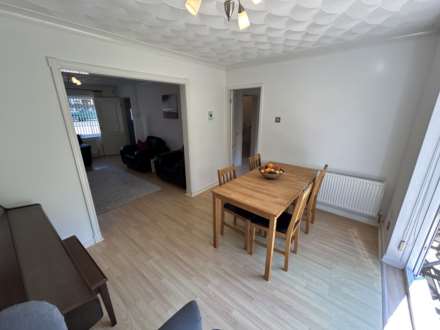 Riverside, Oldham, Image 11